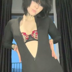 🔞 dripping girl petite body squirting horny wet 🔞💦 OF bio