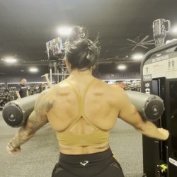 I love to going gym for gaining attention for men