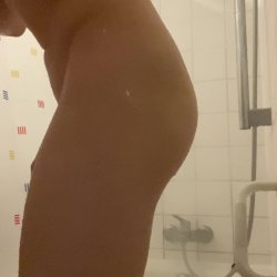 Cute Femboy showers and shaves ass, while plugged