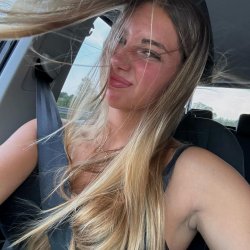 Iris Vallarani