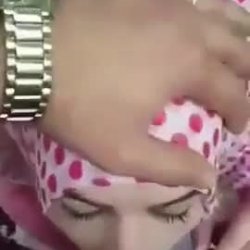 Turkish woman in spotted hijab face fucked by her boyfriend