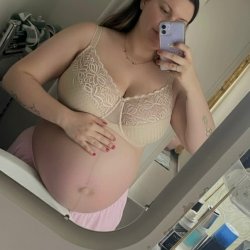 Getting my phat pregnant pussy stretched and pounded
