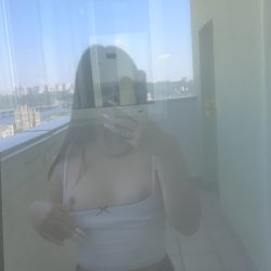 18+🔞 Perky tits tease thru white top, juicy ass in leopard shorts❤️‍🔥🥥