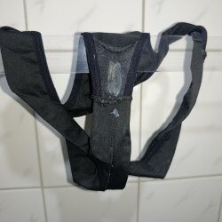 FALEI QUE ADORO QUANDO ELA DEIXA A CALCINHA ASSIM NO BANHEIRO