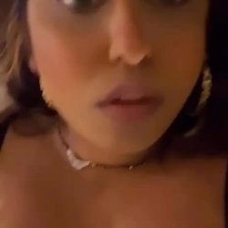 Indian MILF wit big natural tits & small dark gumdrop nips