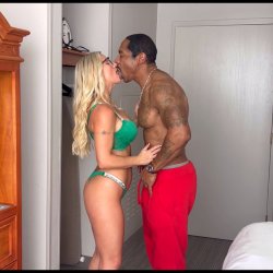 Qos$outhernblonde hotwife