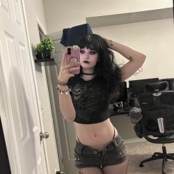 Tell me I’m pretty… I’ll show you more
