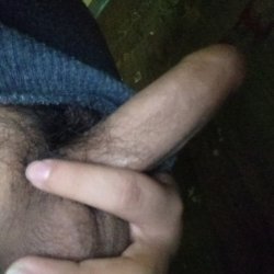Mi verga grande y peluda 🤤