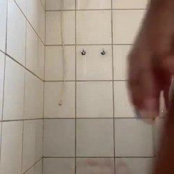 Petite pierced 🆙 Latina showin us her 🚿 routine