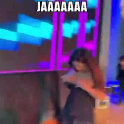 Zully_cs peruanita de le salen las tetas corriendo