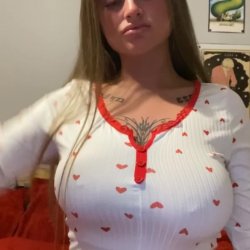 Scottish bigtits goth student her fingers wander slow and deep