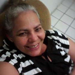 Será que o negão macetou a buceta dessa coroa tropa ?? Engoliu o leite do negão todo 😈😈🍆