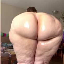 Super Oily Phat Pawg BBW Booty Clapping