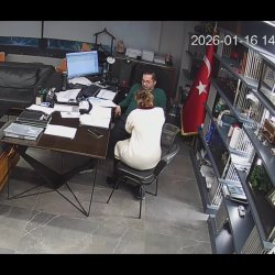 Boss DickFlash secretary and make her give him a handjob until he cum