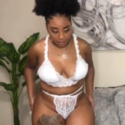 MyType ThickAF n Phat Booty YouTuber #13 D3'tecia Shar33 Busty n Sexy Try On Haul