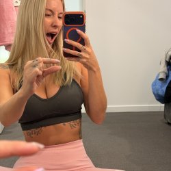 I love making small cocks realize they won't ever deserve me