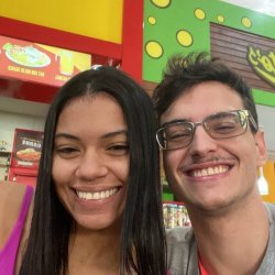 Casal vazou fudendo em segredo dentro de casa
