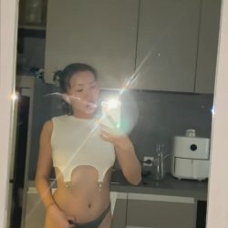 🔞 Young sexy hot perky small tits round ass tight horny slut 🫦💦🍑😈 OF!