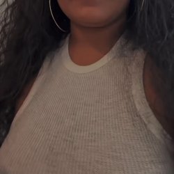 Big nipple Latina Live
