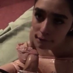 hermosa argentina petera sacando leche deepthroat blowjob