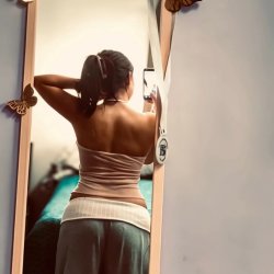 Hermosa culona,caliente y con gana que la cogan