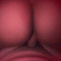 Culona saca leche