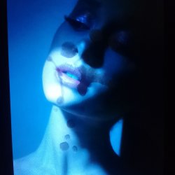 Ariana Grande.