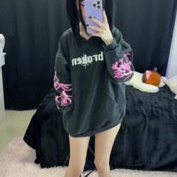 You need a naughty slut like me to put you to bed