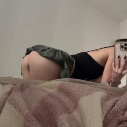 teen bouncing on dick reverse
