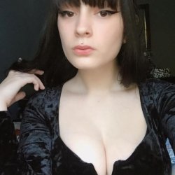 Big Titty Goth Girl 19