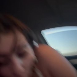 take risky in a public place while doing a blowjob with a slut