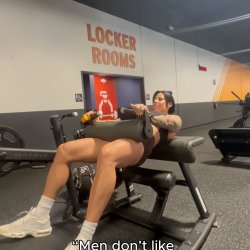 Learning to love my body thanks to u guys 🥰💋❤️