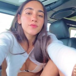 cute brunette babe masterbating outdoors(Solo 21)