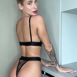 BlONDE .TIKTOK TEEN SLUT LEAKED NUDES.
