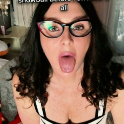 🔞 curvy nude perky tits pussy eating tight wet pussy 🫦🍑 OF link