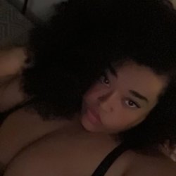 IYKYK She got good pussy, all I want are her sloppy mouth and asshole
