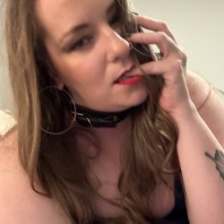 DMV BBW MILF Shauntel squirts for daddy