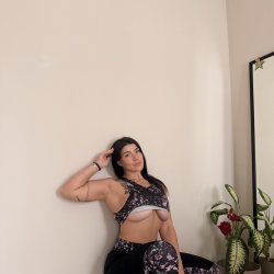 The post workout flexing makes me naughty asf