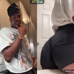 Dickflash on tiktok live matches with a nice conversation