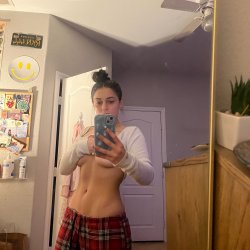 Fit 20 year old hoe Bobbi sex tapes and nudes