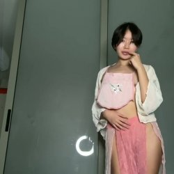 🔞 horny huge tits squirting horny wet naked 💦🫦 Full on OF