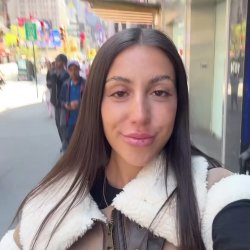 Do you want to taste a hot girl like me