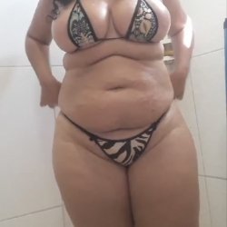 Não sei qual parte está menor, se é a de cima ou a de baixo