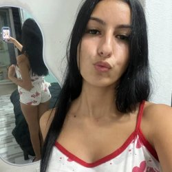 Pack. Cubana 🇨🇺. Madura con Cuerpo Sexy.