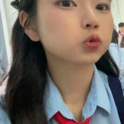 Bà chị tôi xin được in4 ở hồ bơi chung cư ae ạ, ai vào bắn tinh lên đĩ này đi