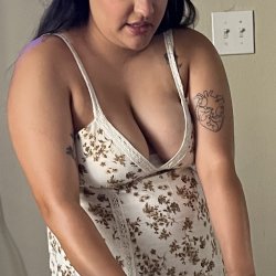Big titty babymama