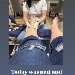 @pots_pans_priscilla Instagram,has the best feet