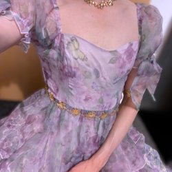 femboy with cute dresses ^^