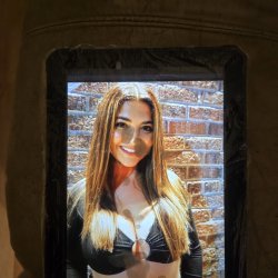 cumonmytitsfornudez gets more cum