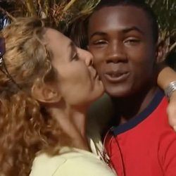 (movie) Tourism: when older women find younger love in 🇩🇴